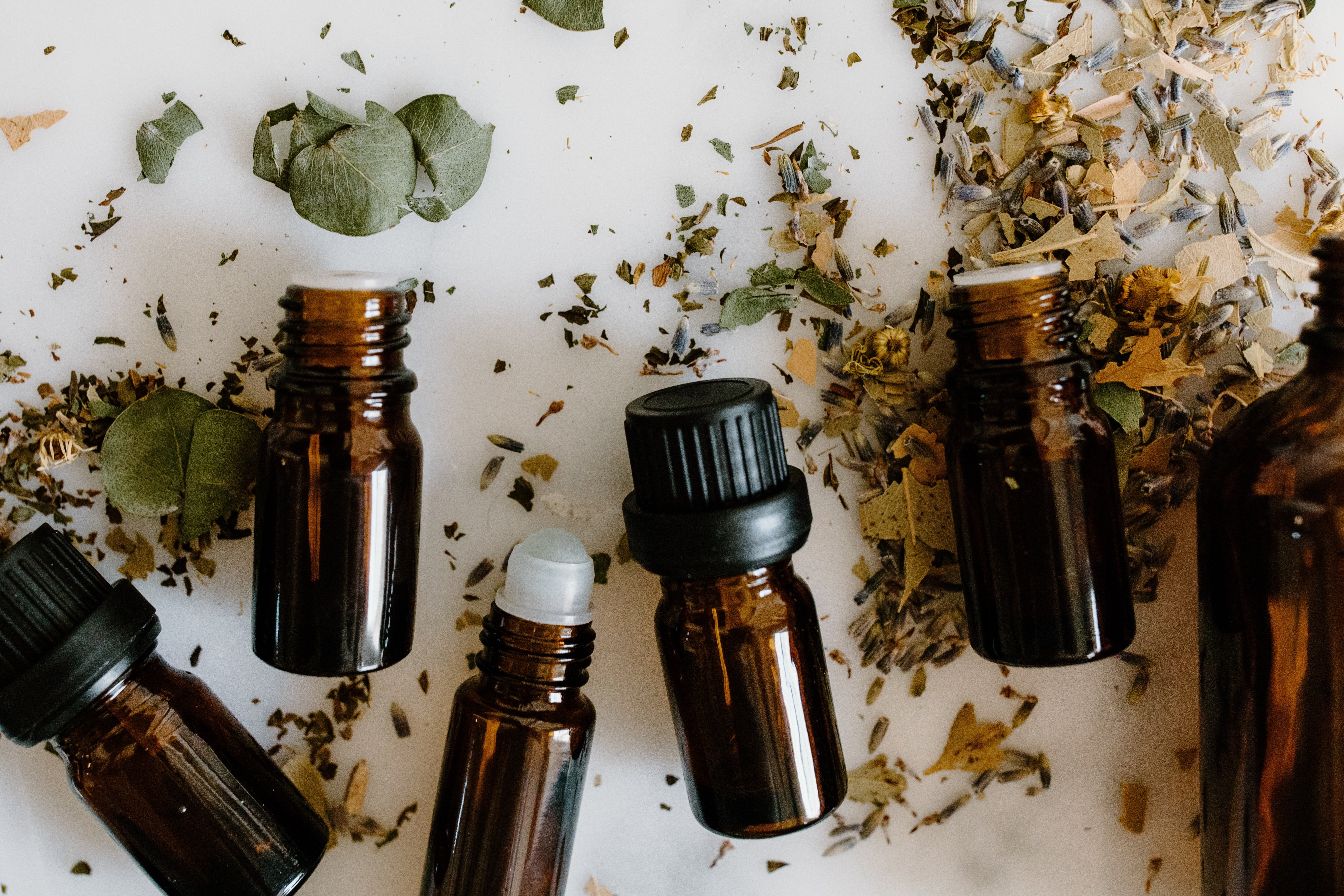 15 Amazing Ways Aromatherapy Can Help You